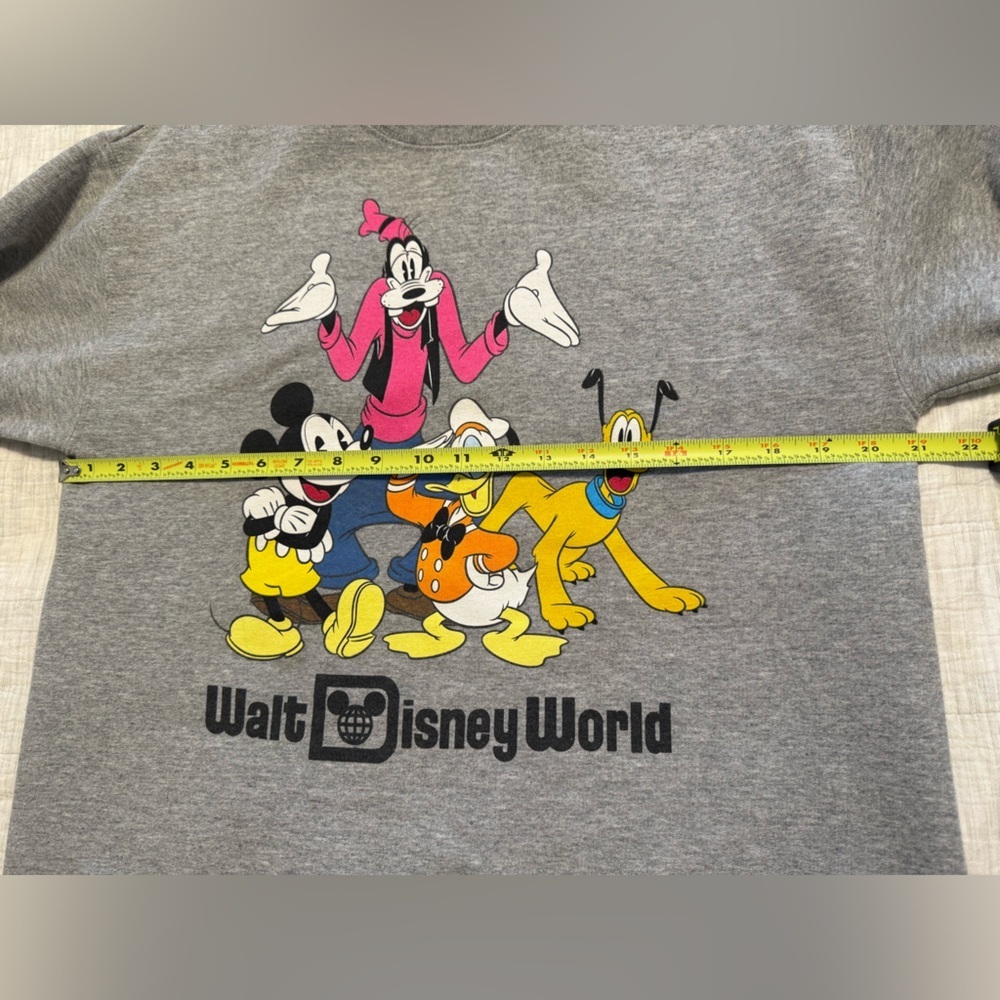 Walt Disney World Mickey & Friends Crewneck Sweatshirt Medium - Picture 4 of 7
